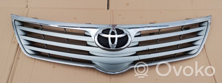 Toyota Avensis T270 Oberes Gitter vorne 5310005110