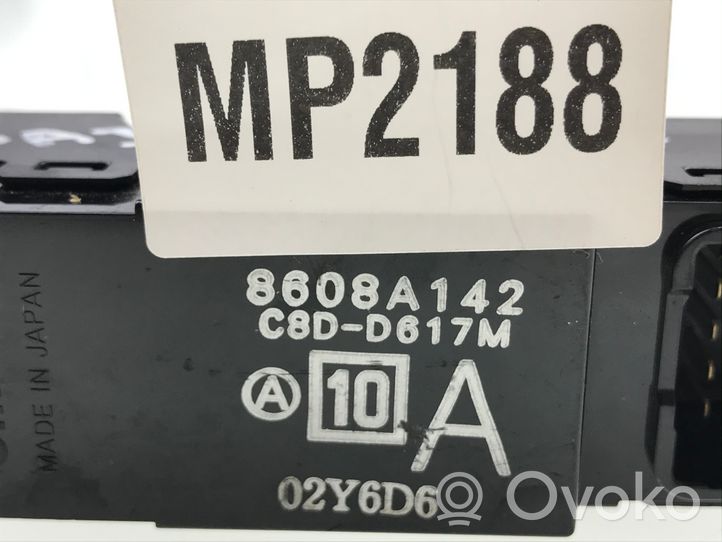 Mitsubishi Pajero Interruttore di controllo dell’alzacristalli elettrico 8608A142