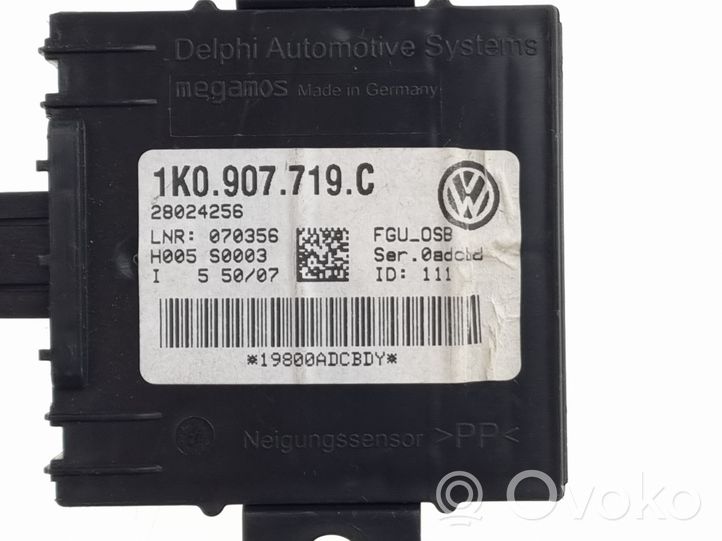 Volkswagen PASSAT B7 Boîtier module alarme 1K0907719C