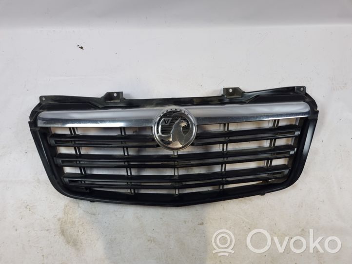 Opel Insignia A Etupuskurin ylempi jäähdytinsäleikkö 623109857R