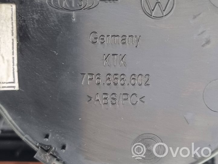 Volkswagen Touareg II Puodelių laikiklis (priekyje) 7P6858602
