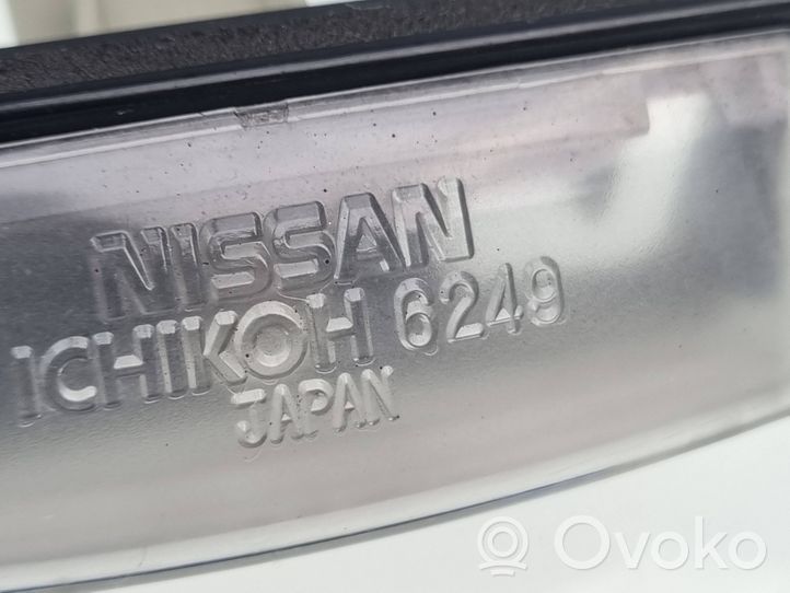 Nissan Murano Z52 Lampa oświetlenia tylnej tablicy rejestracyjnej I090037