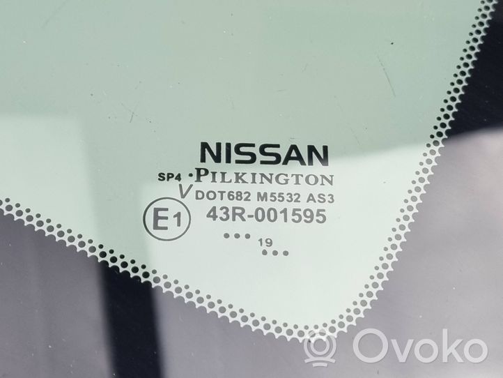 Nissan Murano Z52 Szyba karoseryjna tylna 833005AA0A