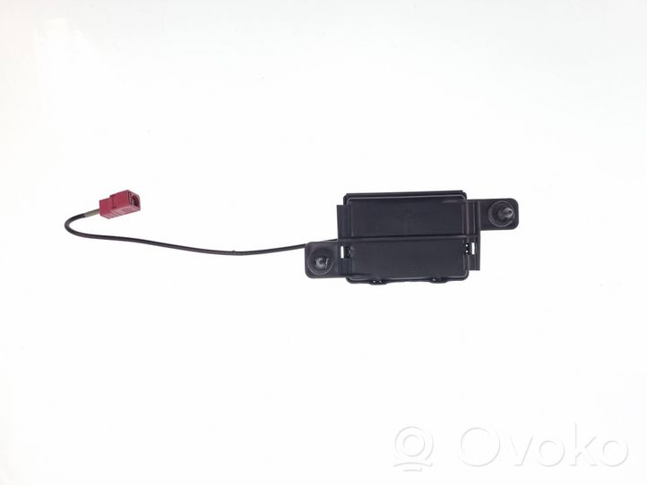 Chrysler Pacifica Antenas vadības bloks P68186558AA