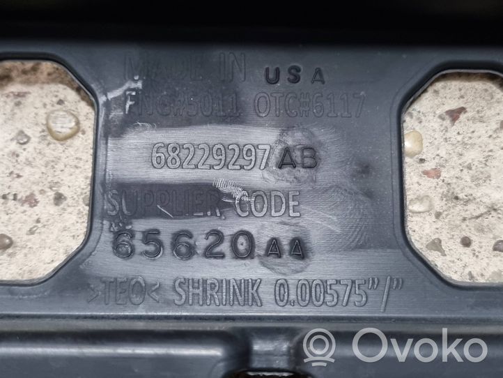 Chrysler Pacifica Belka zderzaka tylnego 68229297AB