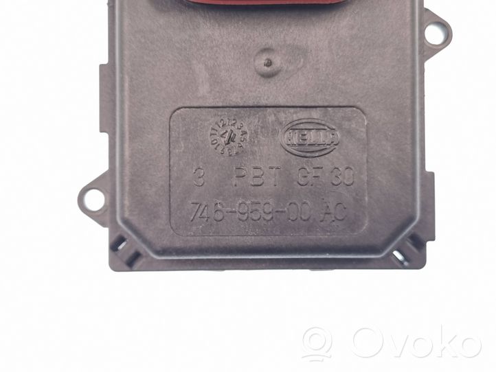 Audi Q3 8U Headlight ballast module Xenon 7PP941329M