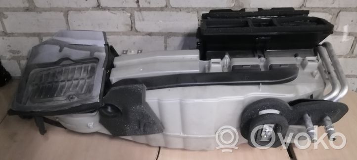 Volvo V70 Scatola climatizzatore riscaldamento abitacolo assemblata 30780726