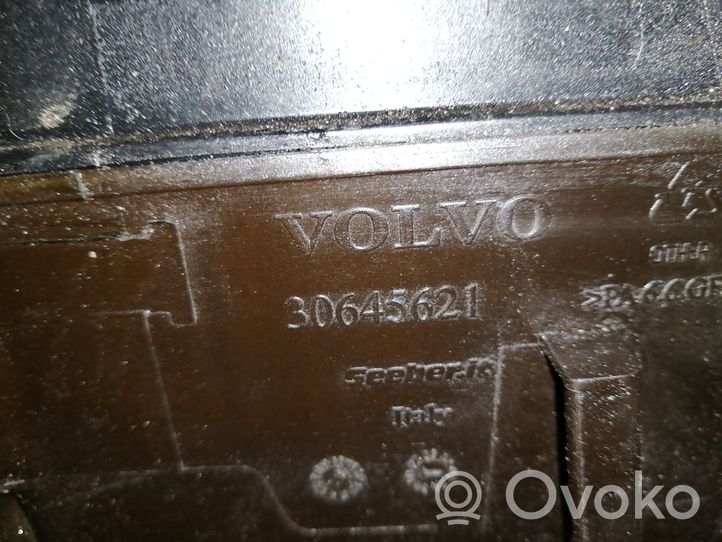 Volvo V70 Vairo stiprintuvo skysčio bakelis 30645621