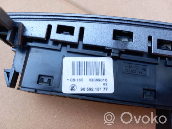 Peugeot 308 SW  Interruttore luci di emergenza 9659215177