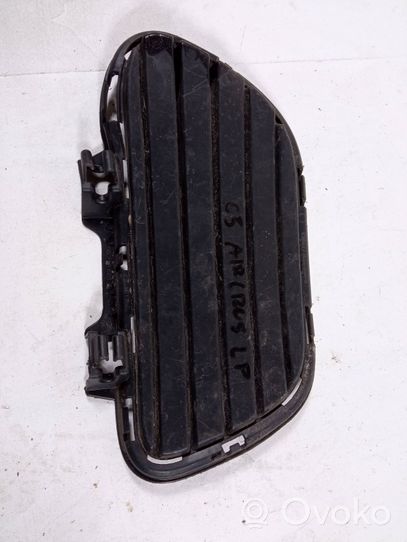 Citroen C5 Aircross Grille inférieure de pare-chocs avant 9827000577