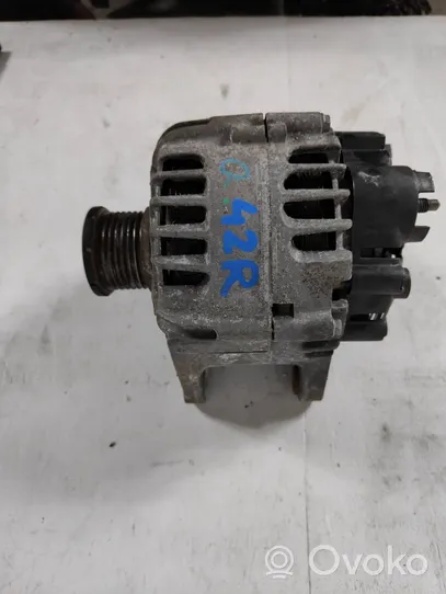 Renault Captur Alternator 231007842R