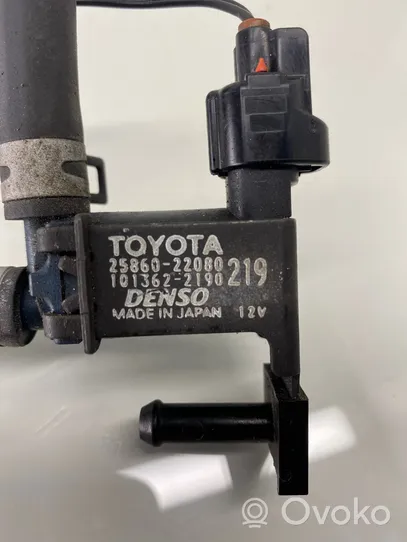 Toyota Avensis T220 Elektromagnetinis vožtuvas 2586022080