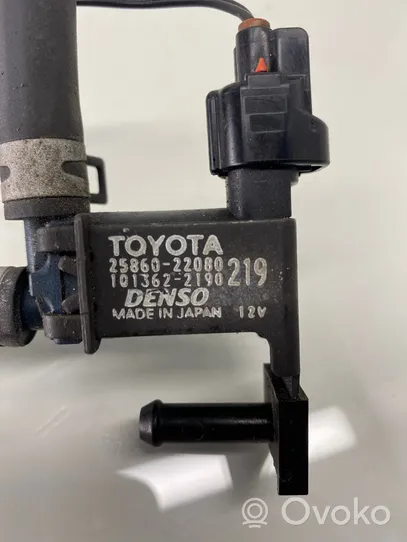 Toyota Avensis T220 Magneettiventtiili 2586022080