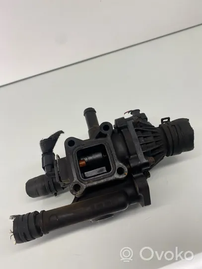 Opel Astra J Thermostat / Thermostatgehäuse 55564890