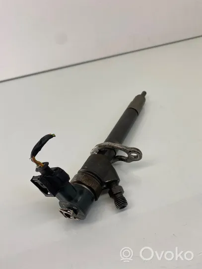 Volvo V70 Injecteur de carburant 30777526