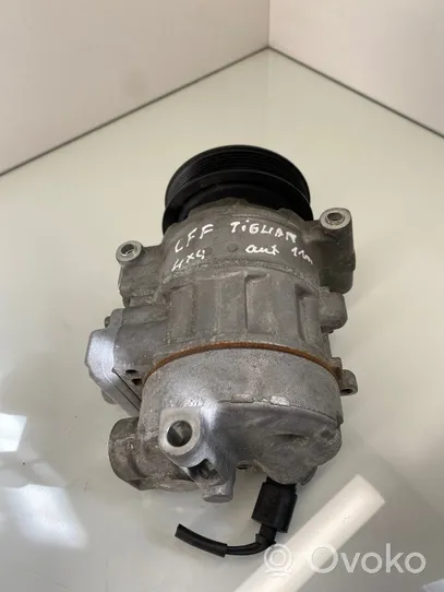 Volkswagen Tiguan Klimakompressor Pumpe 5N0820803F