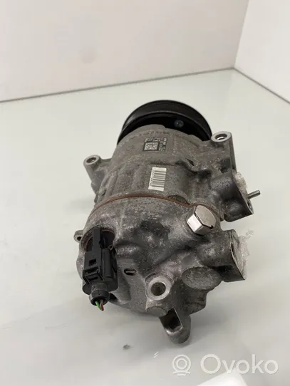 Volkswagen Golf VII Compressore aria condizionata (A/C) (pompa) 5Q0820803F