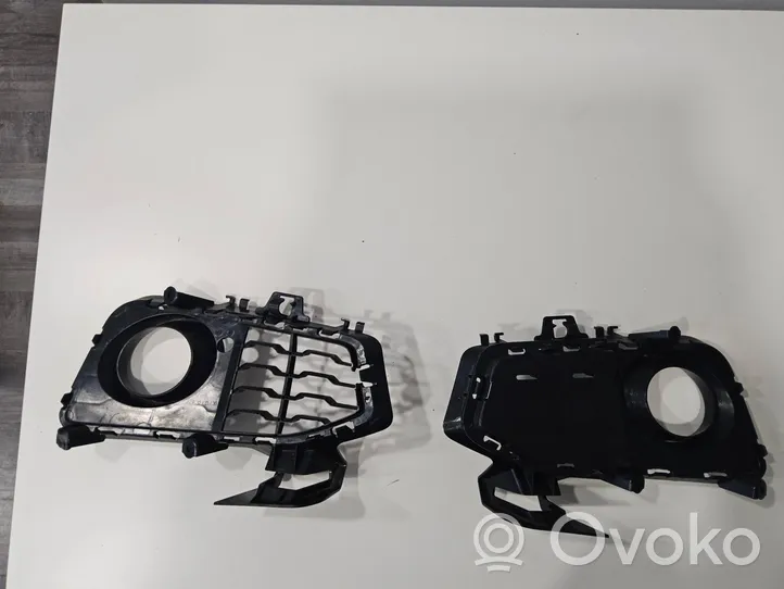 BMW 4 F32 F33 Mascherina inferiore del paraurti anteriore 8054550