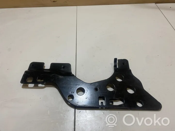 Ford Mustang VI Altra parte del vano motore FP3B63016A52A