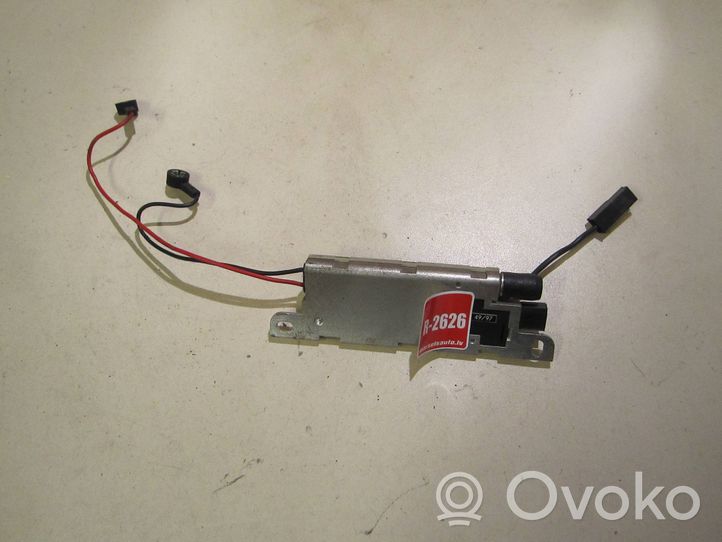 Audi A4 S4 B5 8D Amplificatore antenna 8D5035225B