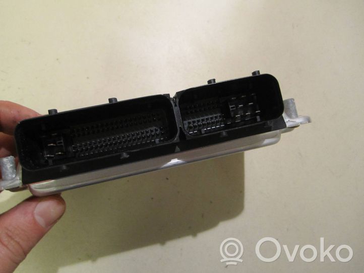 Audi A4 S4 B6 8E 8H Calculateur moteur ECU 038906019JL