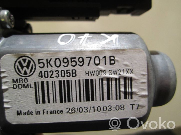 Volkswagen Golf VI Front door window regulator motor 5K0959793