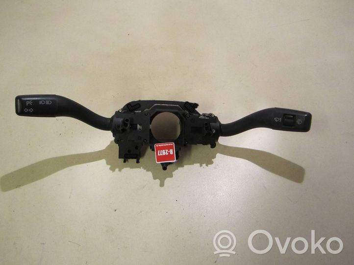 Audi A4 S4 B6 8E 8H Leva/interruttore dell’indicatore di direzione e tergicristallo 8E0953549F