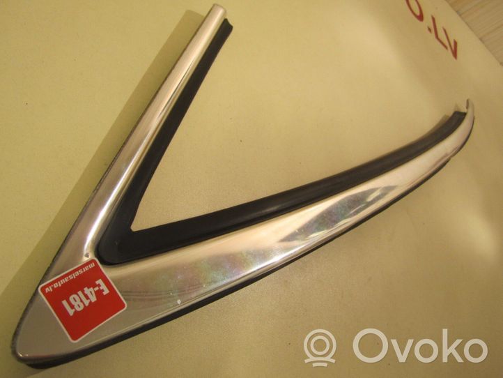 Audi A8 S8 D2 4D Garniture vitre latérale arrière 4D0853345B