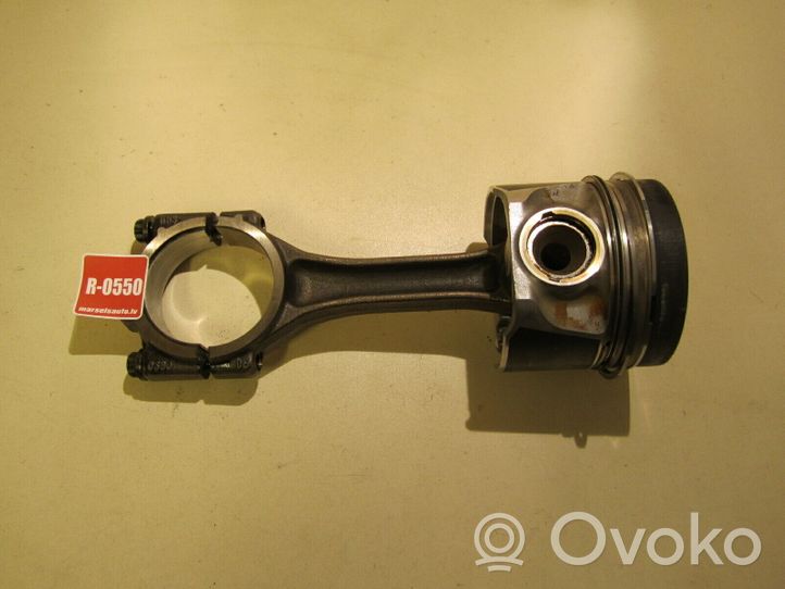 Volkswagen Caddy Piston with connecting rod 81L97A12