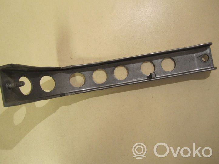 Audi A8 S8 D2 4D Supporto di montaggio del parafango 4D0821137R