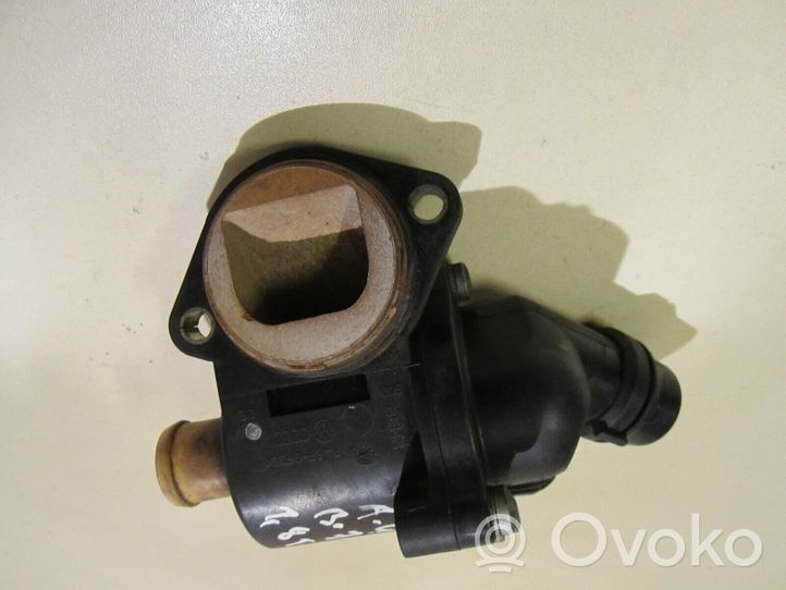 Audi A4 S4 B7 8E 8H Termostato/alloggiamento del termostato 06B121111H