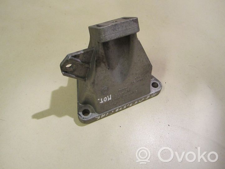 Audi A6 S6 C5 4B Support de moteur, coussinet 4B0199308E