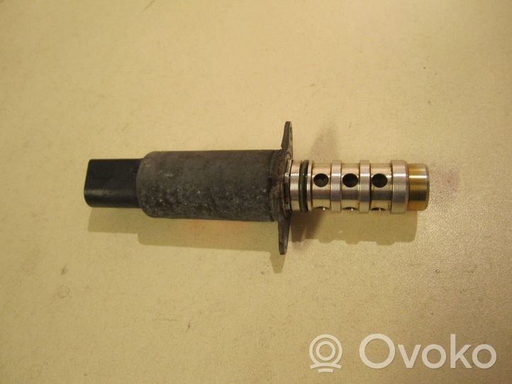 Volkswagen PASSAT B6 Valvola di controllo dell’olio 06F109257B