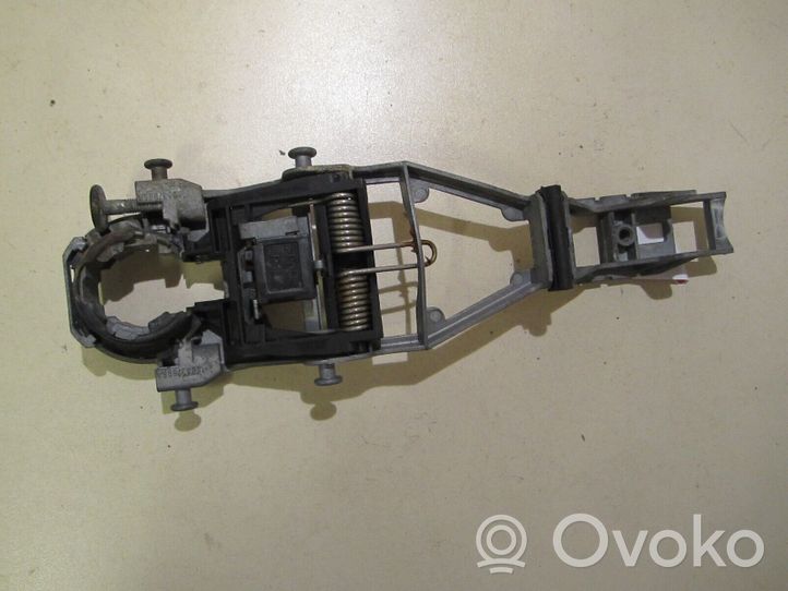 Skoda Octavia Mk2 (1Z) Maniglia esterna/staffa portiera posteriore 1Z0839885A