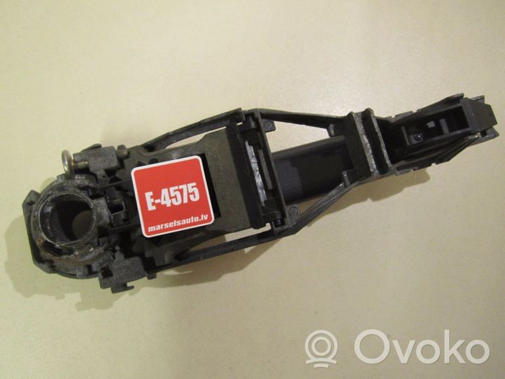 Volkswagen Polo IV 9N3 Maniglia esterna per portiera anteriore 6Q0837885