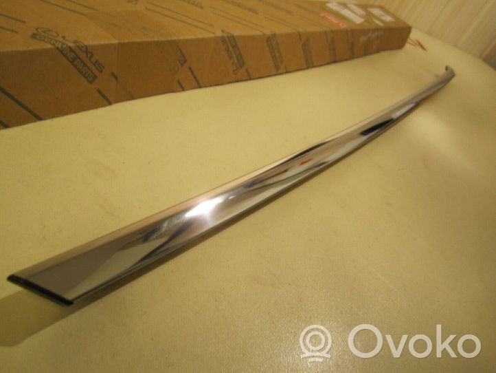 Toyota Avensis T270 Moulures des vitres de la porte arrière 7576405020