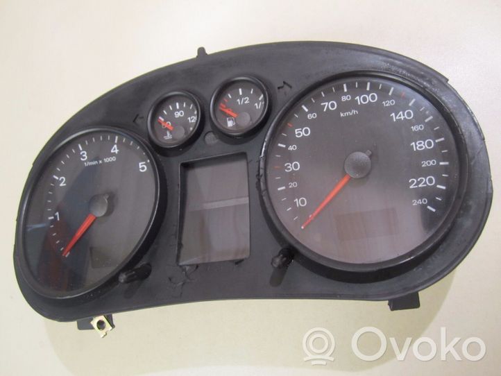 Audi A2 Geschwindigkeitsmesser Cockpit 8Z0920900A