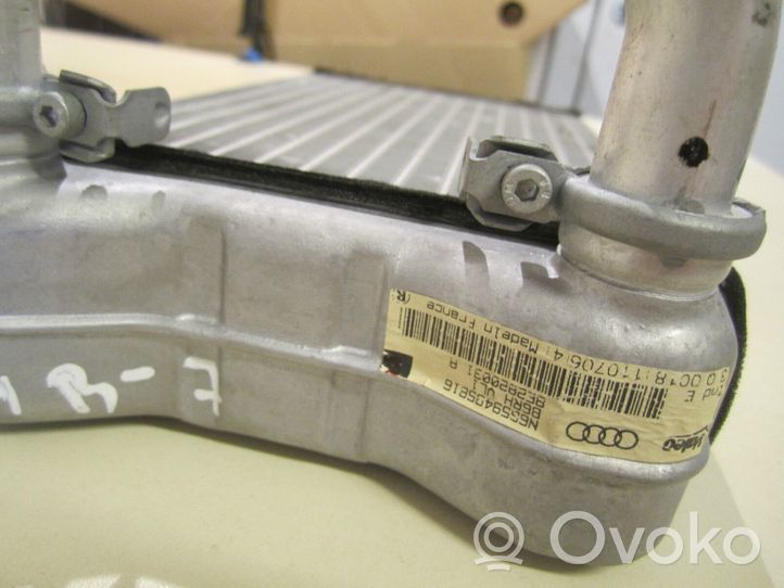 Audi A4 S4 B7 8E 8H Radiateur de chauffage 8E2820031A