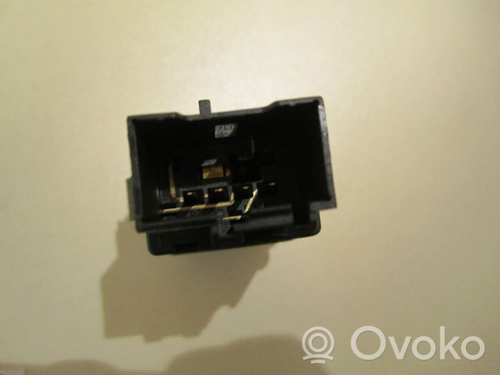 Skoda Superb B5 (3U) Otros interruptores/perillas/selectores 3U0927133A
