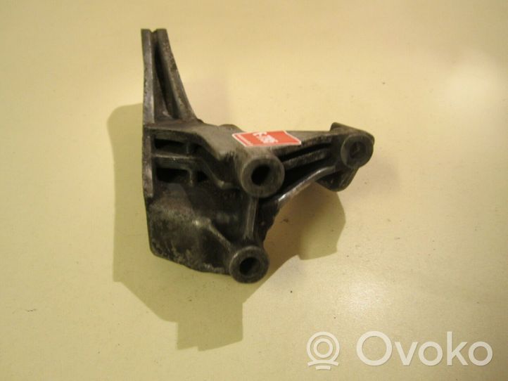 Audi 200 Supporto di montaggio scatola del cambio 431399113C