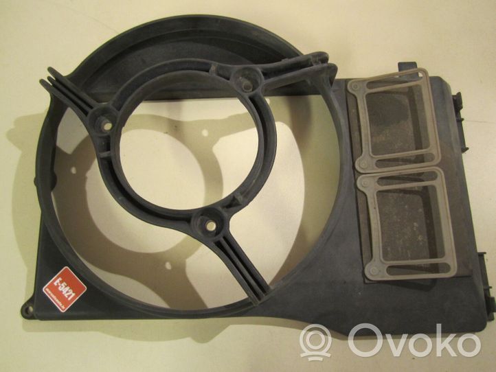 Audi A6 S6 C4 4A Convogliatore ventilatore raffreddamento del radiatore 4A0121207B