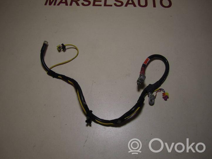 Audi A6 S6 C6 4F Pluskaapeli (akku) 4F0971225F