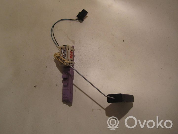 Audi A4 S4 B6 8E 8H Fuel level sensor 8E0919673AG