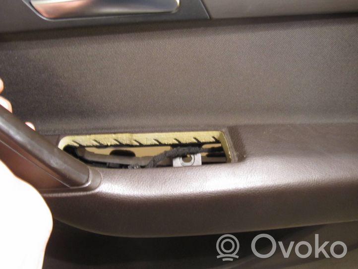 Volkswagen PASSAT B7 Rivestimento del pannello della portiera anteriore 3AB867012