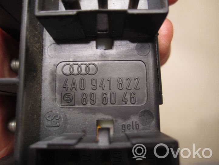 Audi A4 S4 B5 8D Saugiklių dėžė (komplektas) 4A0941822