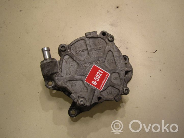 Volkswagen PASSAT B7 Vacuum pump 03L145100