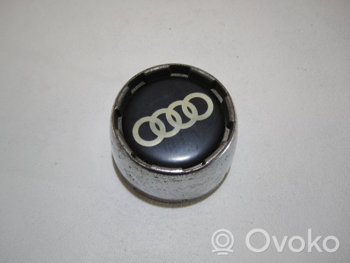 Audi 100 200 5000 C3 Gamyklinis rato centrinės skylės dangtelis (-iai) 