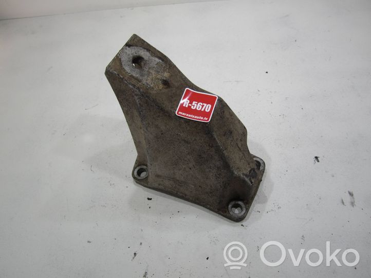 Audi A6 S6 C4 4A Supporto di montaggio scatola del cambio 4A0399113F