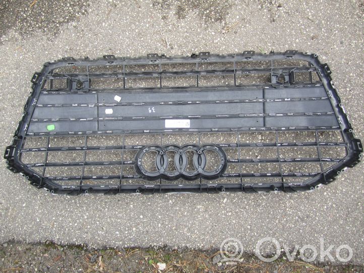 Audi A6 S6 C8 4K Etupuskurin ylempi jäähdytinsäleikkö 4K0853651B