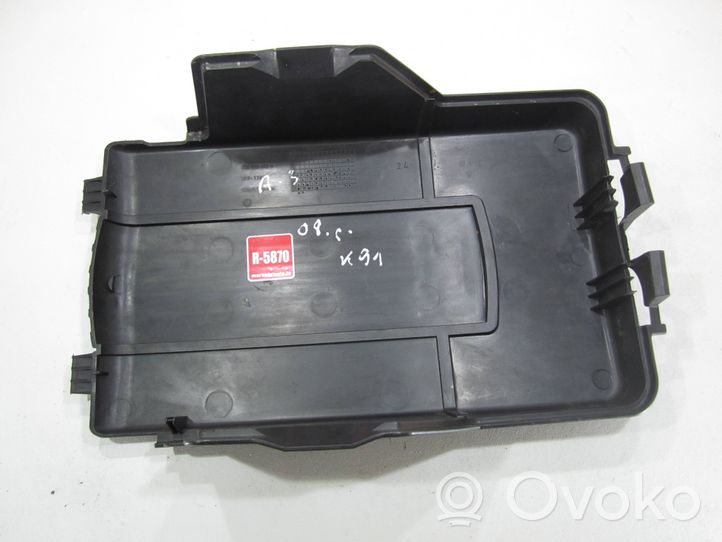 Audi A3 S3 8P Support boîte de batterie 3C0915443A